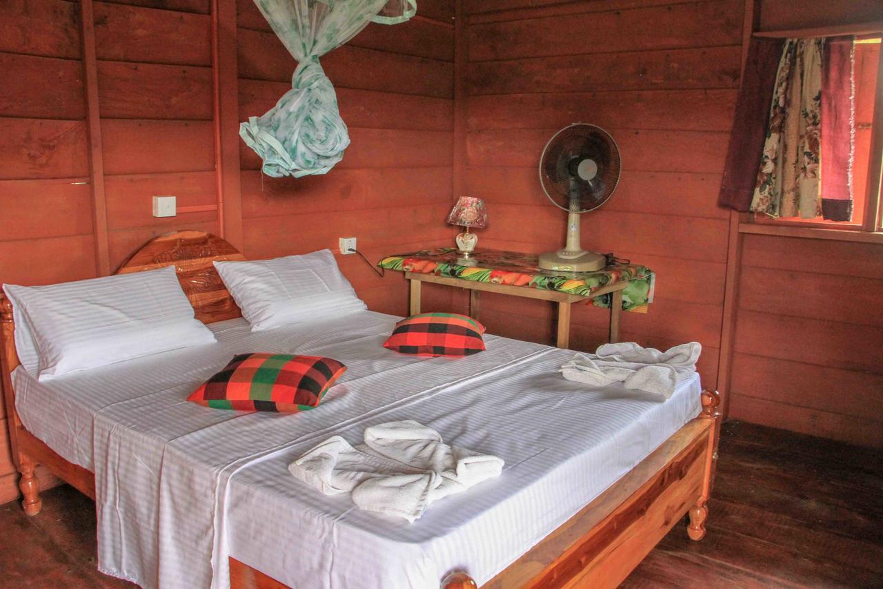 Отель Sigiri Royal Point Tree House Сигирия Экстерьер фото